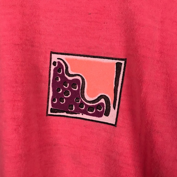 Vintage 1990s RARE Nike Art T-Shirt - Picture 5 of 8